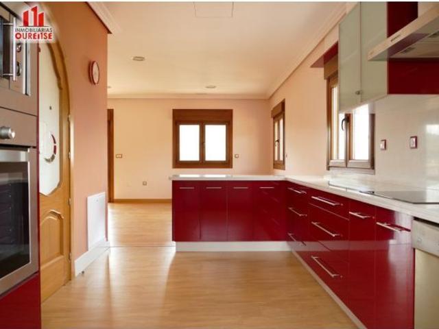 CHALET A ESTRENAR CON ESPECTACULARES VISTAS