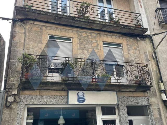 Chalet, A Guarda