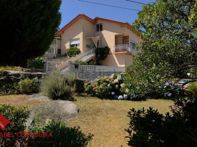Chalet, A Guarda