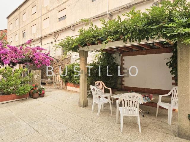 Chalet, A Guarda