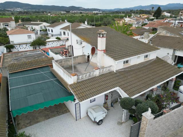 Chalet a la venta 3 dormitorios Albinyana