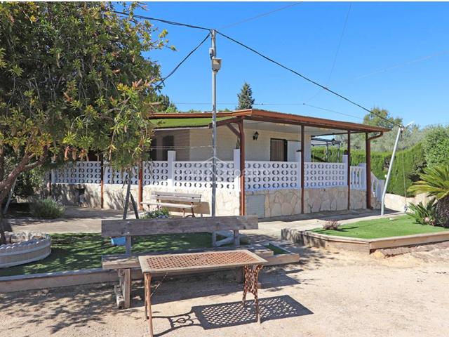 Chalet a la venta en suelo rústico en Torrent, Valencia
