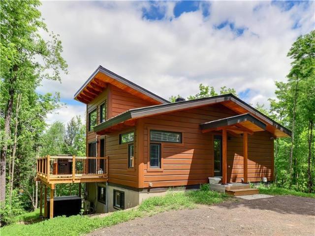Chalet à Louer 22 Chemin d'Eupen, Brownsburg Chatham 17 photos | Logis Québec