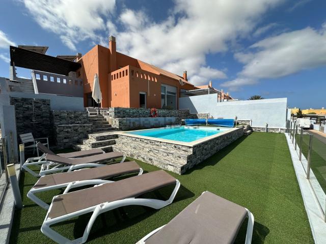 Chalet, Antigua