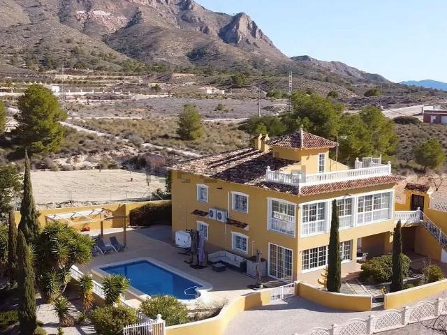 Chalet, Abanilla
