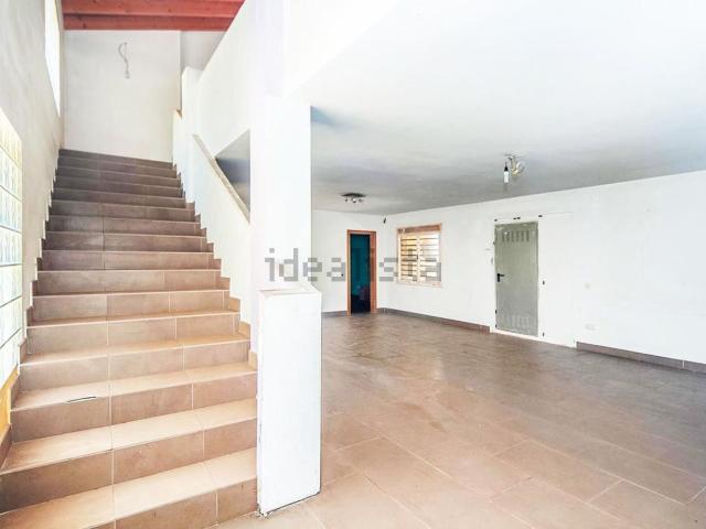 Chalet, Abrera