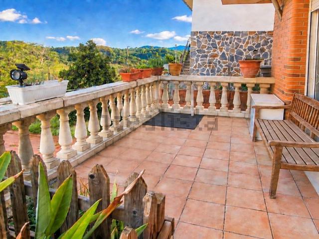 Chalet, Abrera