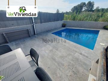 Chalet, Abrera