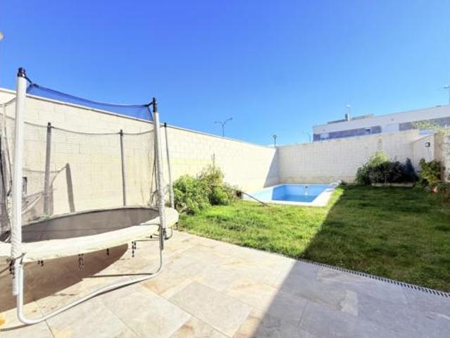 Chalet adosado Venta Villamayor, Villamayor