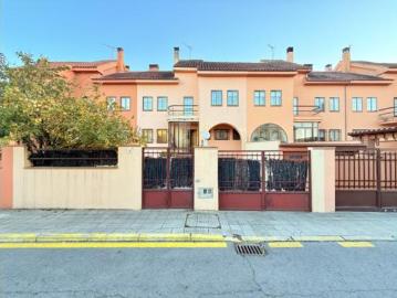 Chalet adosado Venta Carrascal de Barregas, Montalvo Tercero