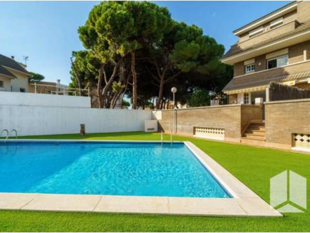 Chalet adosado Venta Castelldefels, La Pineda