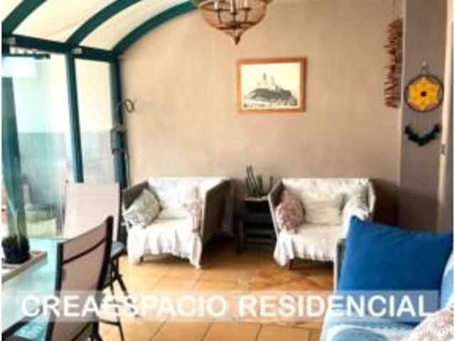 Chalet adosado Venta Chiva, Calicanto