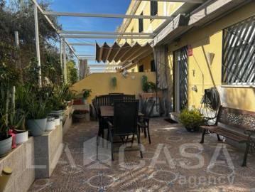 Chalet adosado Venta Dos Hermanas, Entrenúcleos