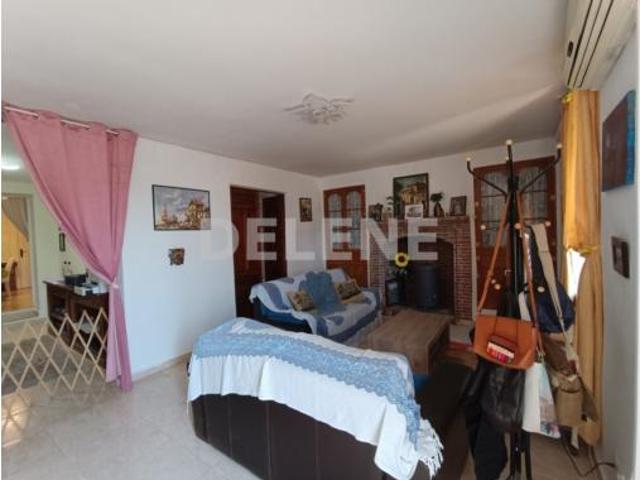 Chalet adosado Venta Hellín, Isso