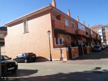 Chalet adosado Venta Laguna de Duero, Laguna de Duero