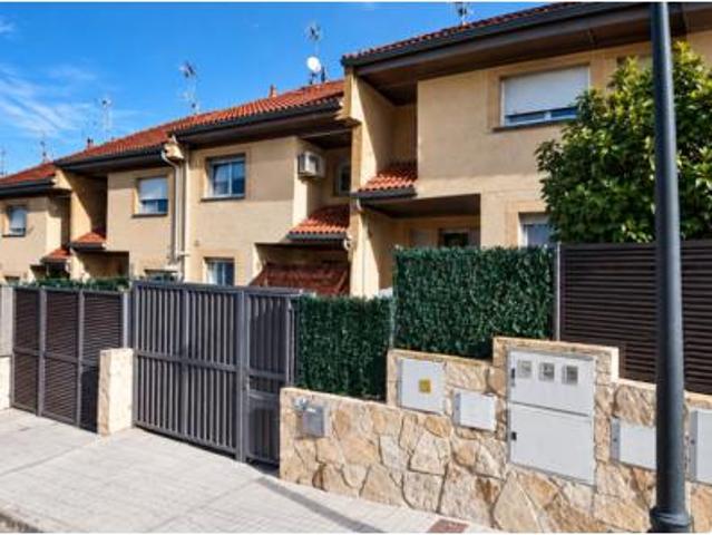 Chalet adosado Venta Méntrida, Méntrida