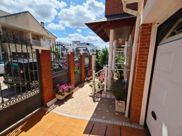 Chalet adosado Venta Parla, Las Américas