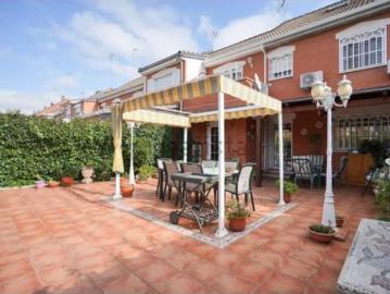 Chalet adosado Venta Parla, Parla Este