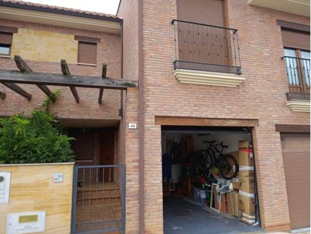 Chalet adosado Venta Santovenia de la Valdoncina, Santovenia de La Valdoncina