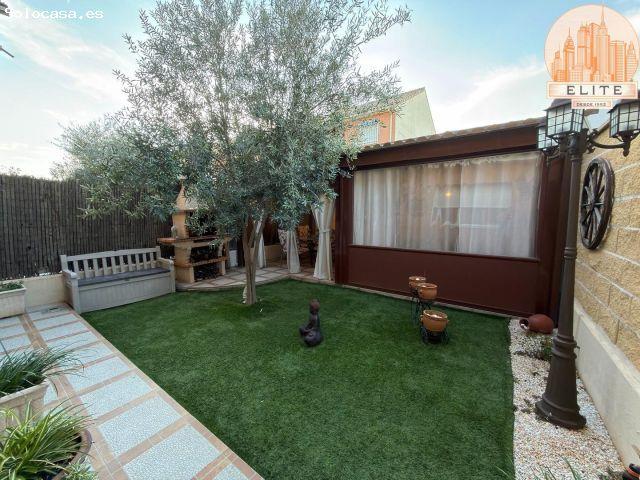 Chalet adosado con jardin !