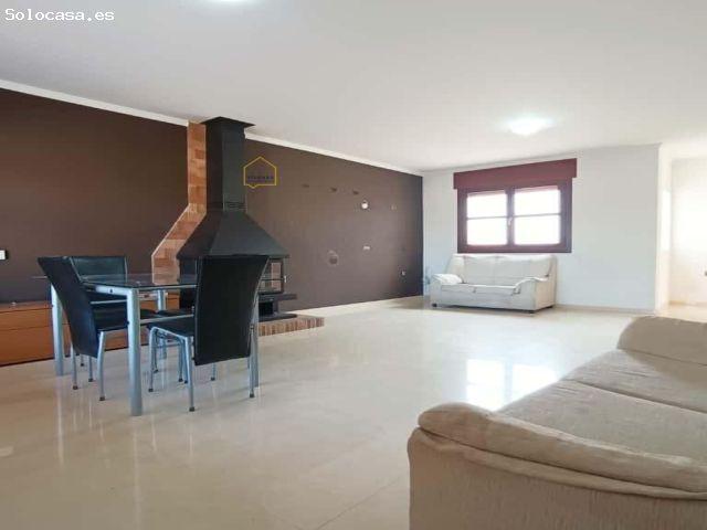 Chalet Adosado, con piscina a la venta en Almendricos