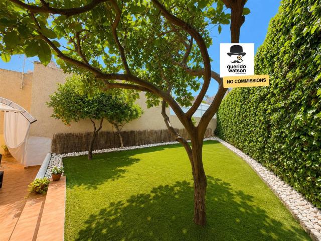 Chalet adosado de esquina con gran jardín y excepcional plan. 170m² Portman
