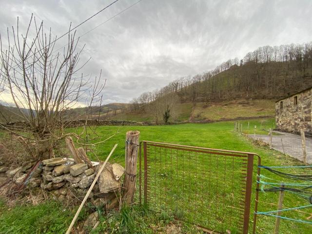Chalet adosado en venta, Vega de Pas, Cantabria