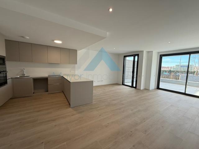 CHALET ADOSADO EN VENTA A ESTRENAR EN VALDEBEBAS MADRID