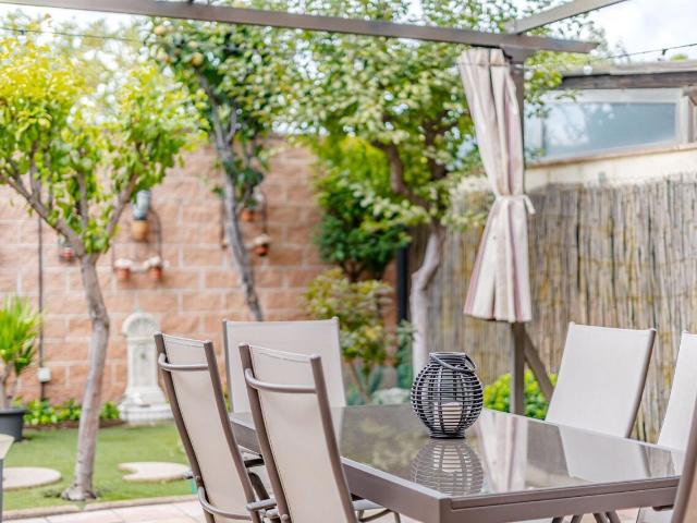 Chalet adosado en venta, Alcalá de Henares, Madrid