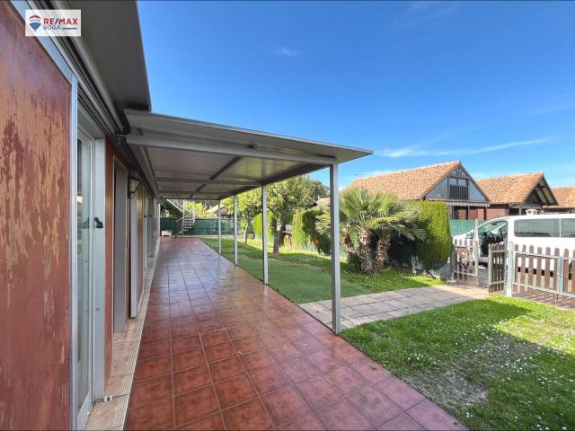Chalet adosado en venta, Ayegui, Navarra