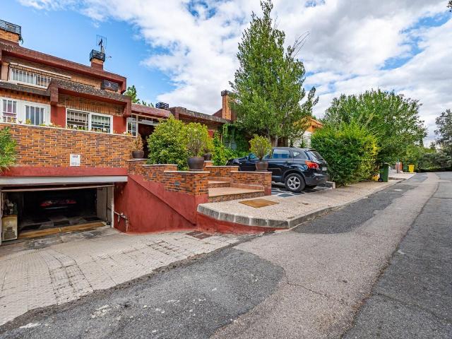 Chalet adosado en venta, Boadilla del Monte, Madrid