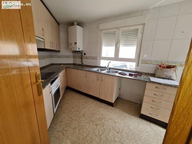 CHALET ADOSADO EN VENTA EN CASARRUBUELOS