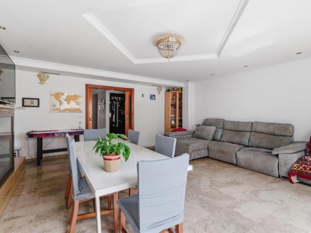 Chalet adosado en venta, Godella, Valencia/València