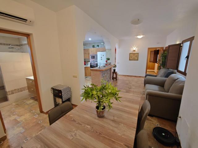 Chalet adosado en venta, Guaro, Málaga