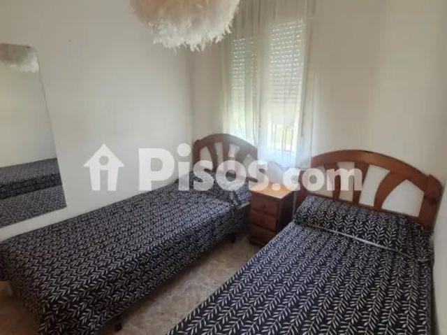 Chalet adosado en alquiler en Avenida California, 1