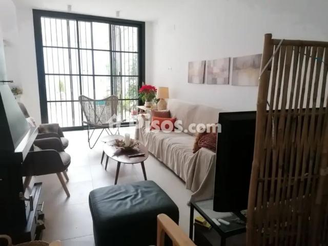 Chalet adosado en alquiler en Avenida de la Reina Sofía, 3