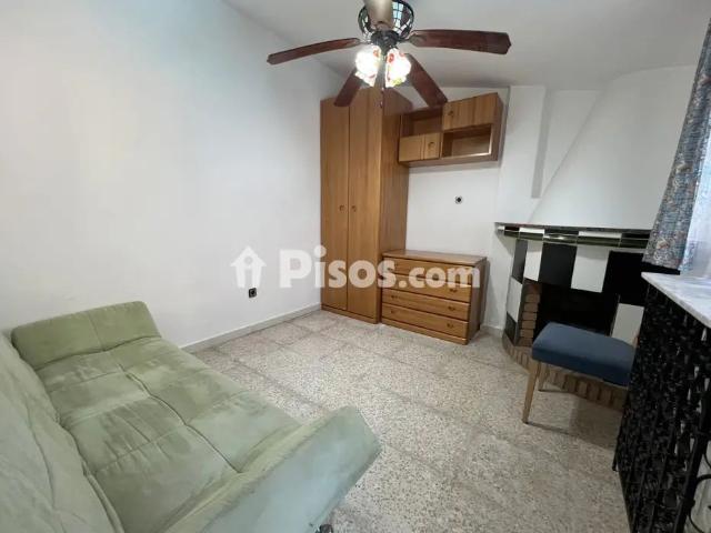 Chalet adosado en alquiler en Calle de Galatea