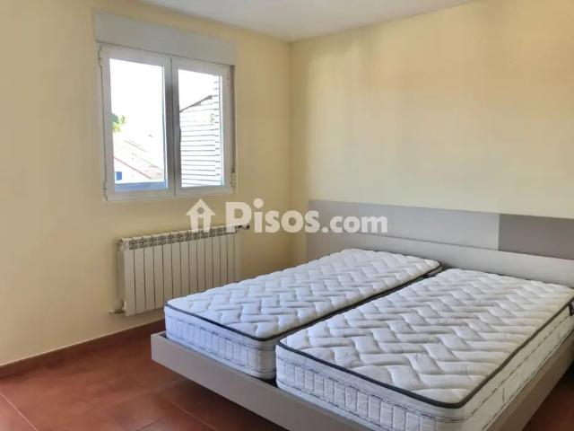 Chalet adosado en alquiler en Calle de la Alegría, 2