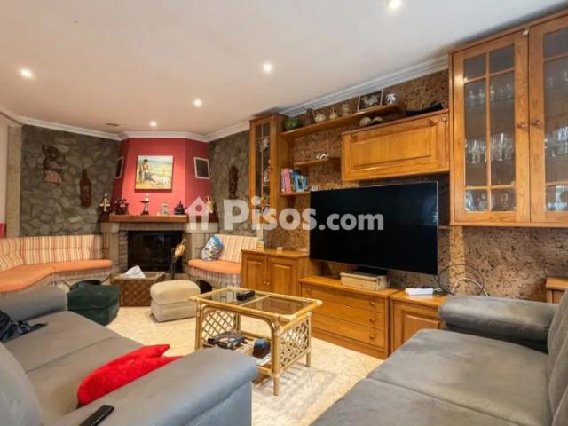 Chalet adosado en alquiler en Calle de Severino Cobas, cerca de Calle de Coutada Nova