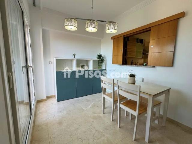 Chalet adosado en alquiler en Calle Los Monteros
