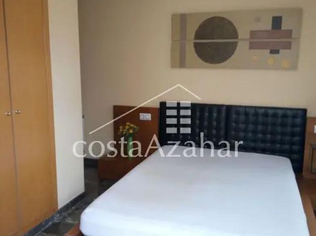 Chalet adosado en alquiler en Carrer Cabo de Peñas