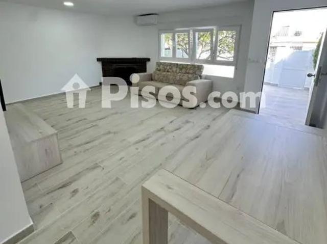 Chalet adosado en alquiler en Carrer de Sant Bartomeu, cerca de Avenida de Alcoy