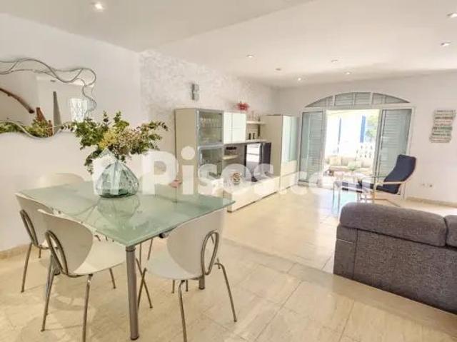 Chalet adosado en alquiler en Carrer del Atlàntic