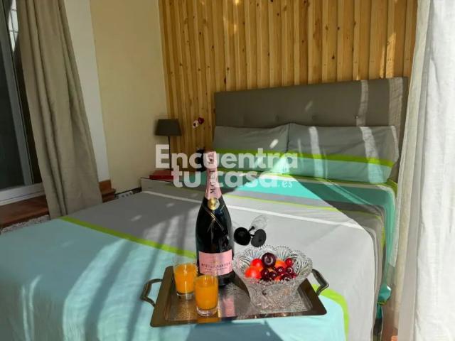 Chalet adosado en alquiler en Carrer Toix