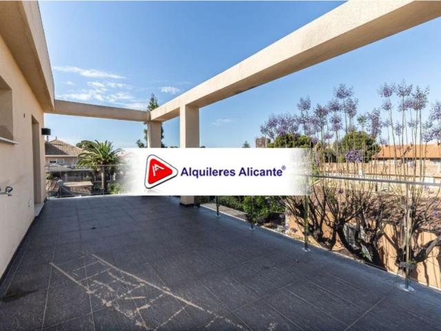 Chalet adosado en alquiler en Ciudad Jardín
