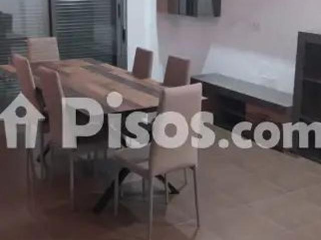 Chalet adosado en alquiler en Pioz
