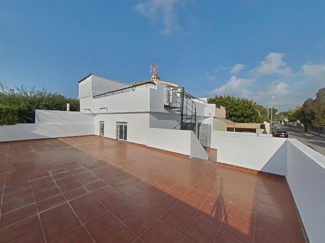 Chalet adosado en C/ Peñíscola