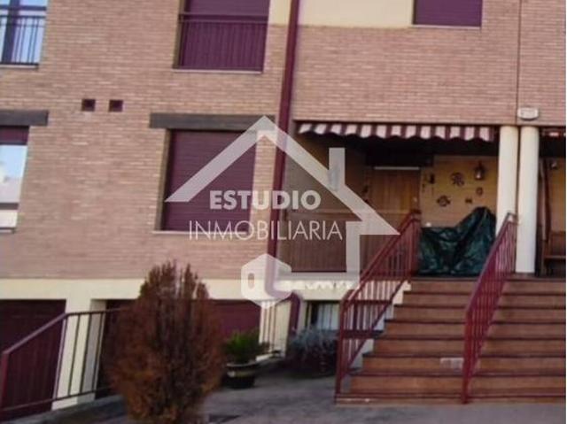 CHALET ADOSADO EN CANILLAS DE RIO TUERTO LA RIOJA