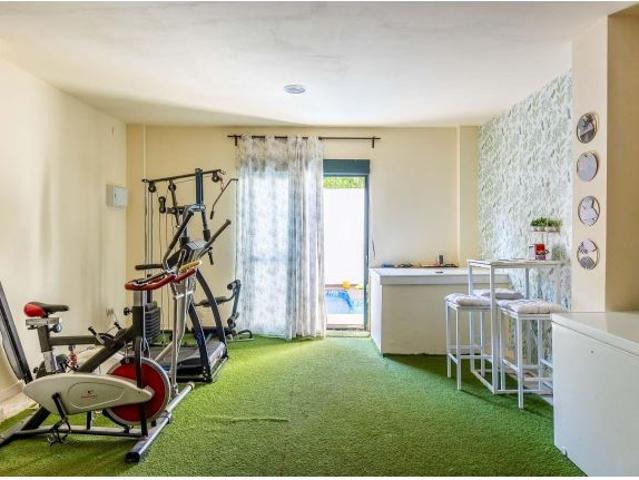 Chalet adosado en Calle Carmona, Tiro de Línea, Sevilla