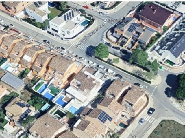 Chalet adosado en Gandia